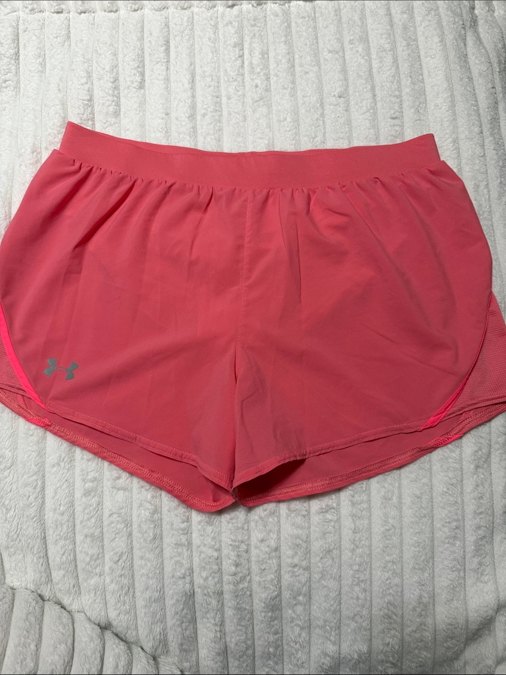 Under Armour Shorts | Size Large